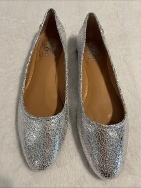 Vince Camuto Silver Textured Ballet Flats size 8M new W/O Box